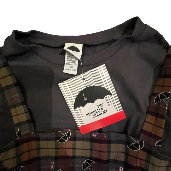 Her Universe The Umbrella Academy Twofer Dress - Picture 6 of 7